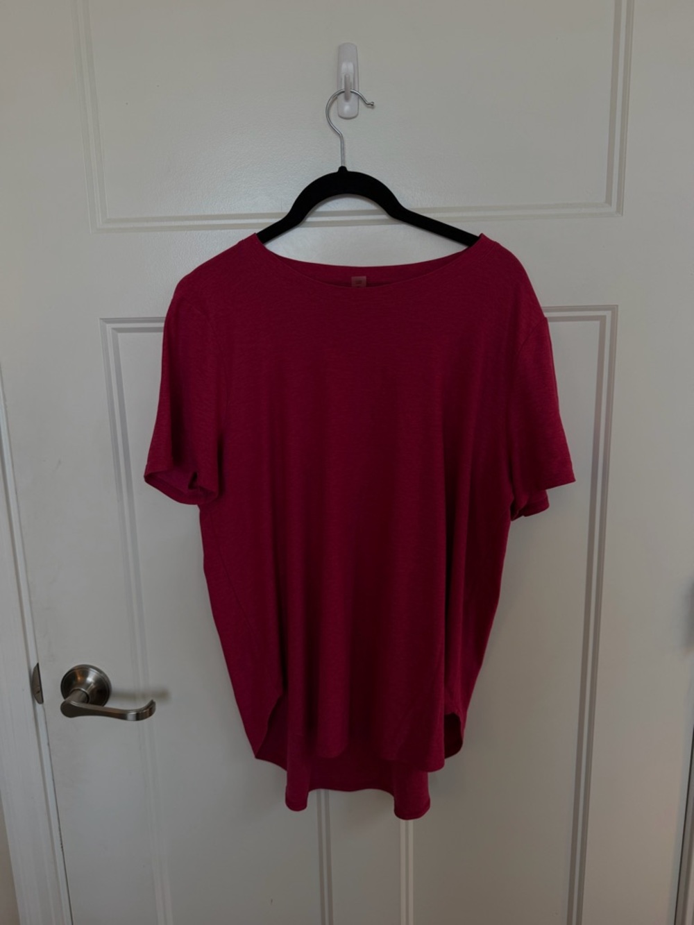 Beyond Yoga Fuchsia Featherweight On The Down Low Tee